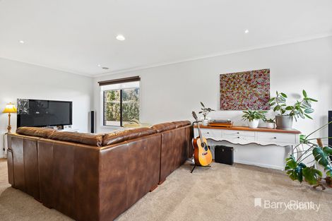 Property photo of 15 Hartsmere Drive Berwick VIC 3806