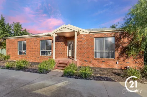 Property photo of 1/140 Bowen Street Echuca VIC 3564