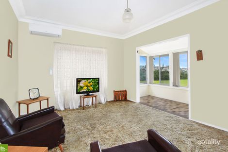 Property photo of 28 Tobruk Avenue Port Kembla NSW 2505