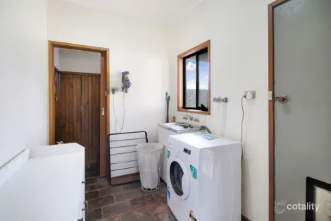 Property photo of 37 Edith Street Horsham VIC 3400