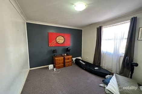 Property photo of 4/4 Mosbri Crescent The Hill NSW 2300