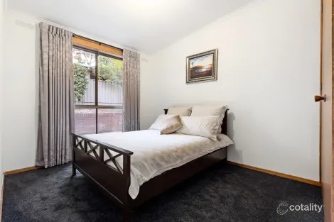 Property photo of 8 Hale Avenue Mount Clear VIC 3350