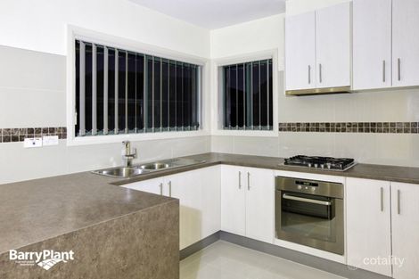 2/84 Dianne Ave, Craigieburn, VIC 3064