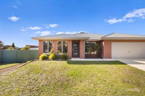 Property photo of 23 Regency Drive Mount Clear VIC 3350