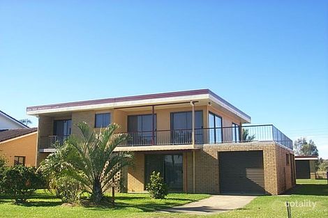 7 Timothy Esp, Beachmere, QLD 4510