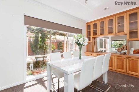 Property photo of 12 Camelot Place Hillside VIC 3037