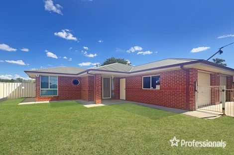 Property photo of 32 Lake Street Lake Albert NSW 2650