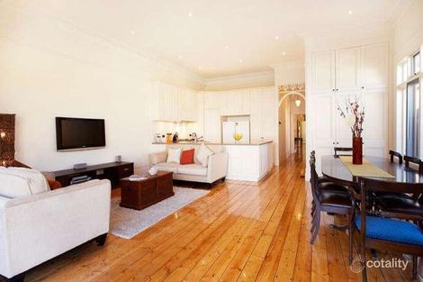 Property photo of 10 Malvern Grove Caulfield North VIC 3161