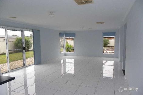 Property photo of 5 Lorikeet Avenue Epsom VIC 3551