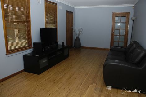 Property photo of 3 Manila Road Lethbridge Park NSW 2770
