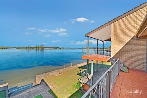 Property photo of 24 North Shore Drive North Shore NSW 2444