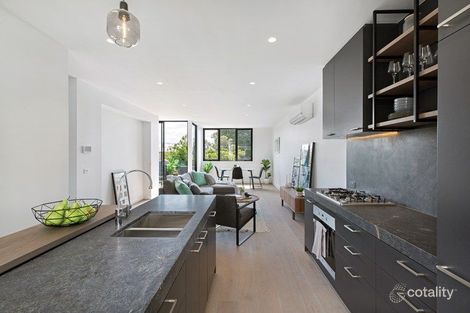 Property photo of 18 Kokoda Place Mordialloc VIC 3195
