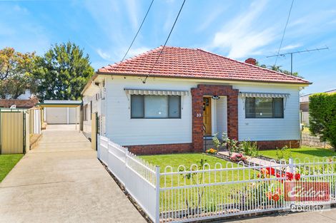 33 Hebe St, Greenacre, NSW 2190