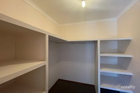 Property photo of 4 Benn Crescent West Albury NSW 2640