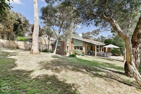 Property photo of 20 Marlow Place Eltham VIC 3095