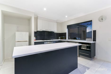 Property photo of 9 Poorinda Crescent Kangaroo Flat VIC 3555