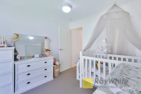 Property photo of 2/9 Telopea Street Labrador QLD 4215