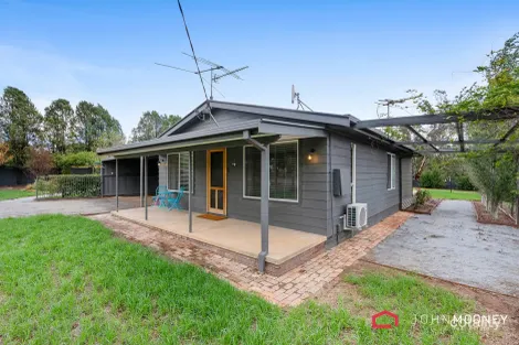 Property photo of 4 Centenary Drive Marrar NSW 2652