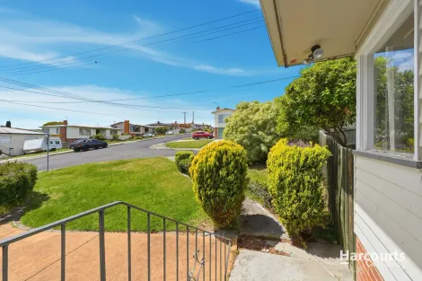 Property photo of 4 Croyden Avenue Montrose TAS 7010