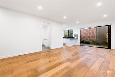 Property photo of 1/12 Burns Avenue Clayton South VIC 3169