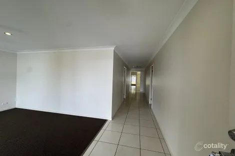 Property photo of 3 Warilla View Blacks Beach QLD 4740