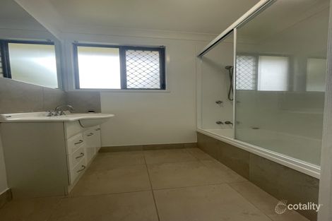 220 Hennessy St, Koongal, QLD 4701