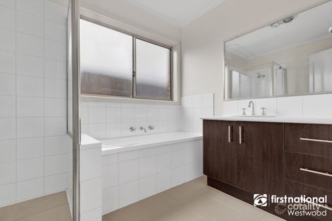 Property photo of 2/7 Montana Drive Werribee VIC 3030