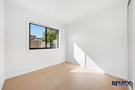 Property photo of 54 Lyn Circuit Jamisontown NSW 2750