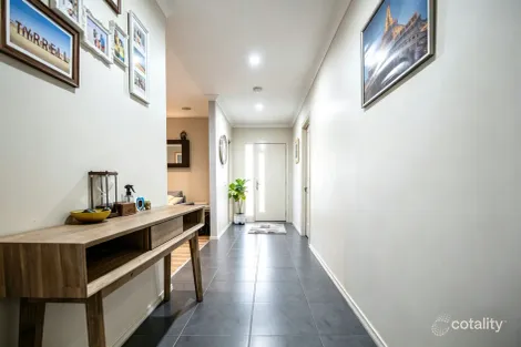 Property photo of 60 Thunderbolt Drive Cranbourne East VIC 3977