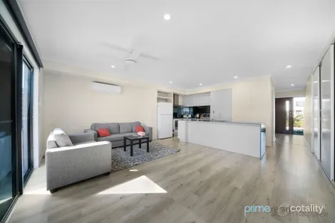 44 Nash Bvd, Rockbank, VIC 3335