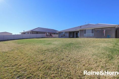 Property photo of 37 Westbourne Drive Llanarth NSW 2795