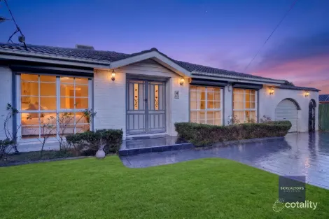 28 Southern Cres, Craigieburn, VIC 3064