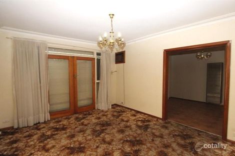 Property photo of 40 Thorndon Drive St Albans VIC 3021