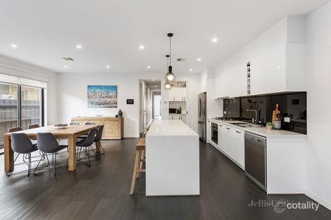Property photo of 79B Brady Road Bentleigh East VIC 3165