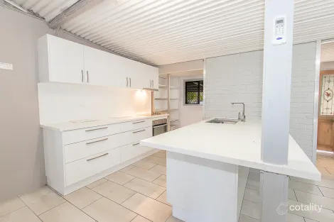 Property photo of 42 Empress Close Cungulla QLD 4816