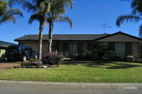 Property photo of 8 Sunndal Close St Clair NSW 2759