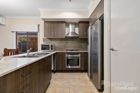 Property photo of 498 Grand Boulevard Craigieburn VIC 3064