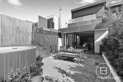 Property photo of 342 Barkly Street Elwood VIC 3184