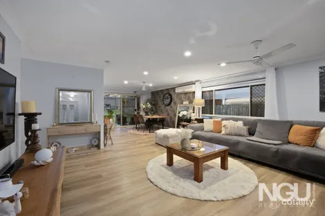 Property photo of 42 Jonquil Circuit Flinders View QLD 4305