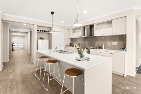 Property photo of 30 Salamanca Drive Clyde North VIC 3978