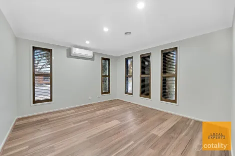 Property photo of 20 Gisborne Way Caroline Springs VIC 3023