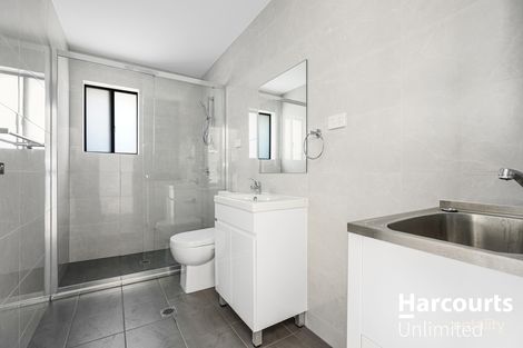 Property photo of 18 Lenton Crescent Oakhurst NSW 2761