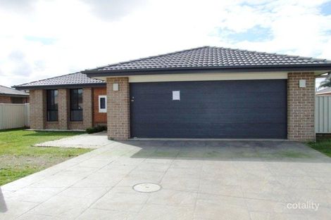 10 Bowman Dr, Westdale, NSW 2340