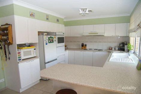 Property photo of 1 Samantha Close Kanwal NSW 2259