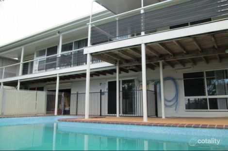 Property photo of 28 Country Road Cannonvale QLD 4802