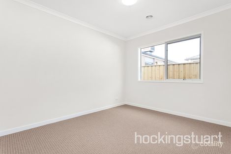 Property photo of 329 Attunga Grove Werribee VIC 3030