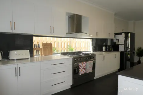 Property photo of 215 Long Street East Graceville QLD 4075