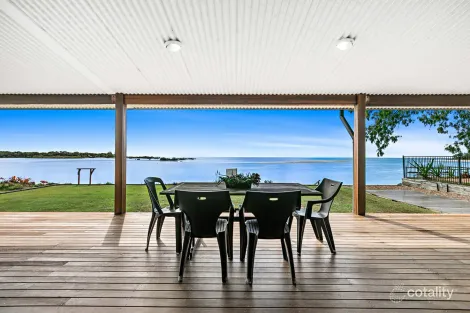 42 Moreton St, Toogoom, QLD 4655