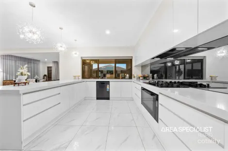 Property photo of 54 Gaston Loop Officer VIC 3809