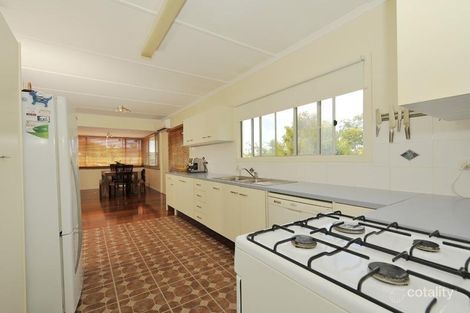 Property photo of 11 Duval Street Wynnum West QLD 4178